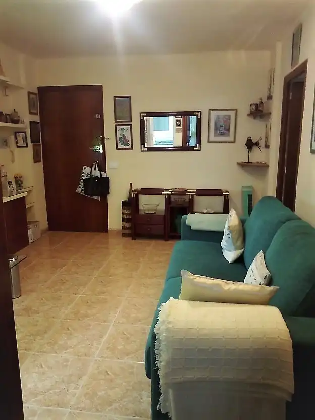 Sala d'estar de Apartament de lloguer en Benicasim / Benicàssim amb Terrassa, Moblat i Es permeten mascotes