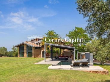 Casa con piscina in vendita a Forallac