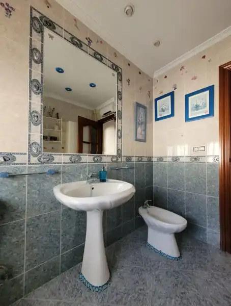Bathroom of Houses for sale in Málaga  with Air Conditioner, Heating and Terrace