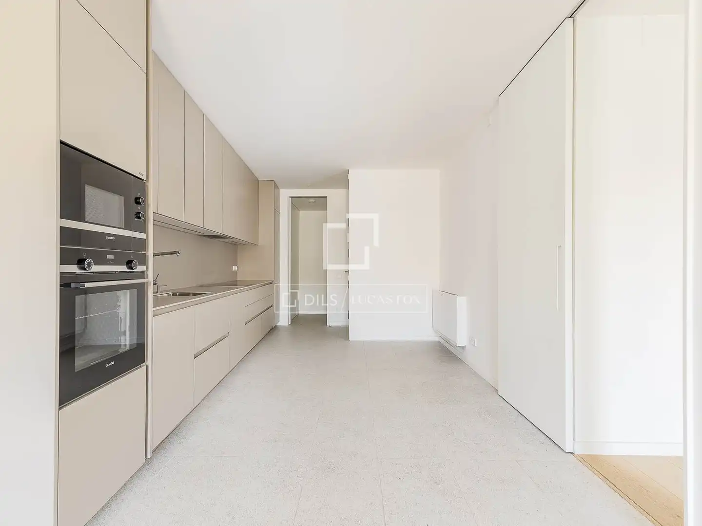 Exterior view of Flat for sale in Barcelona  with Air Conditioner, Heating and Parquet flooring