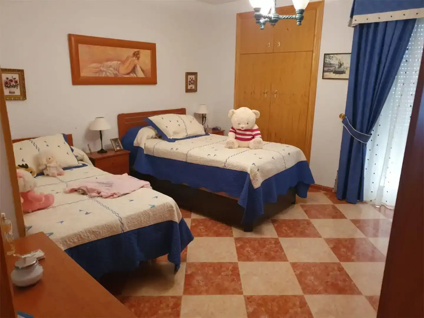 Dormitori de Pis en venda en Huelma amb Traster, Moblat i Balcó