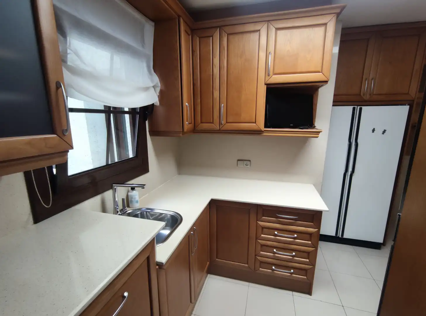 Cocina de Piso de alquiler en Lleida con Aire acondicionado, Calefacción y Amueblado