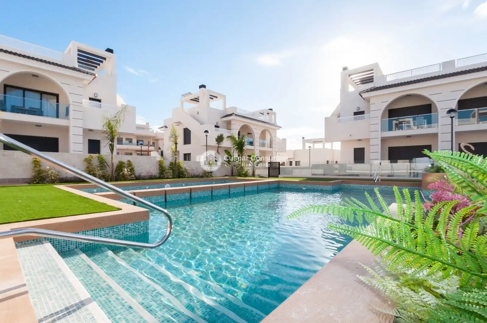 Piscina de Apartamento de alquiler en Rojales con Aire acondicionado, Calefacción y Jardín privado