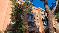 Vista exterior de Pis en venda en San Fernando de Henares amb Aire condicionat, Calefacció i Parquet