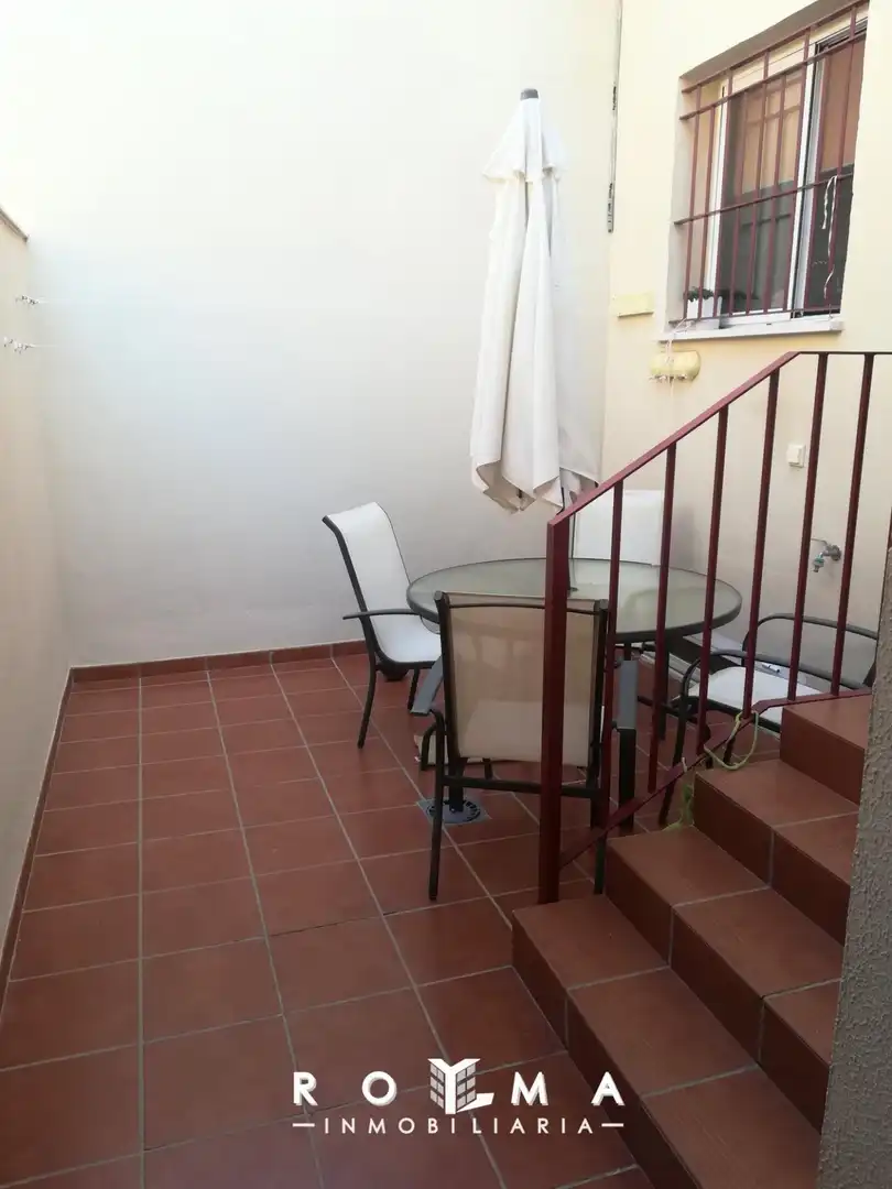 Terraza de Casa adosada de alquiler en Dos Hermanas con Aire acondicionado, Calefacción y Parquet