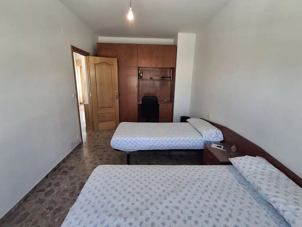 Habitación de Casa o chalet en venta en La Roda con Calefacción, Terraza y Trastero