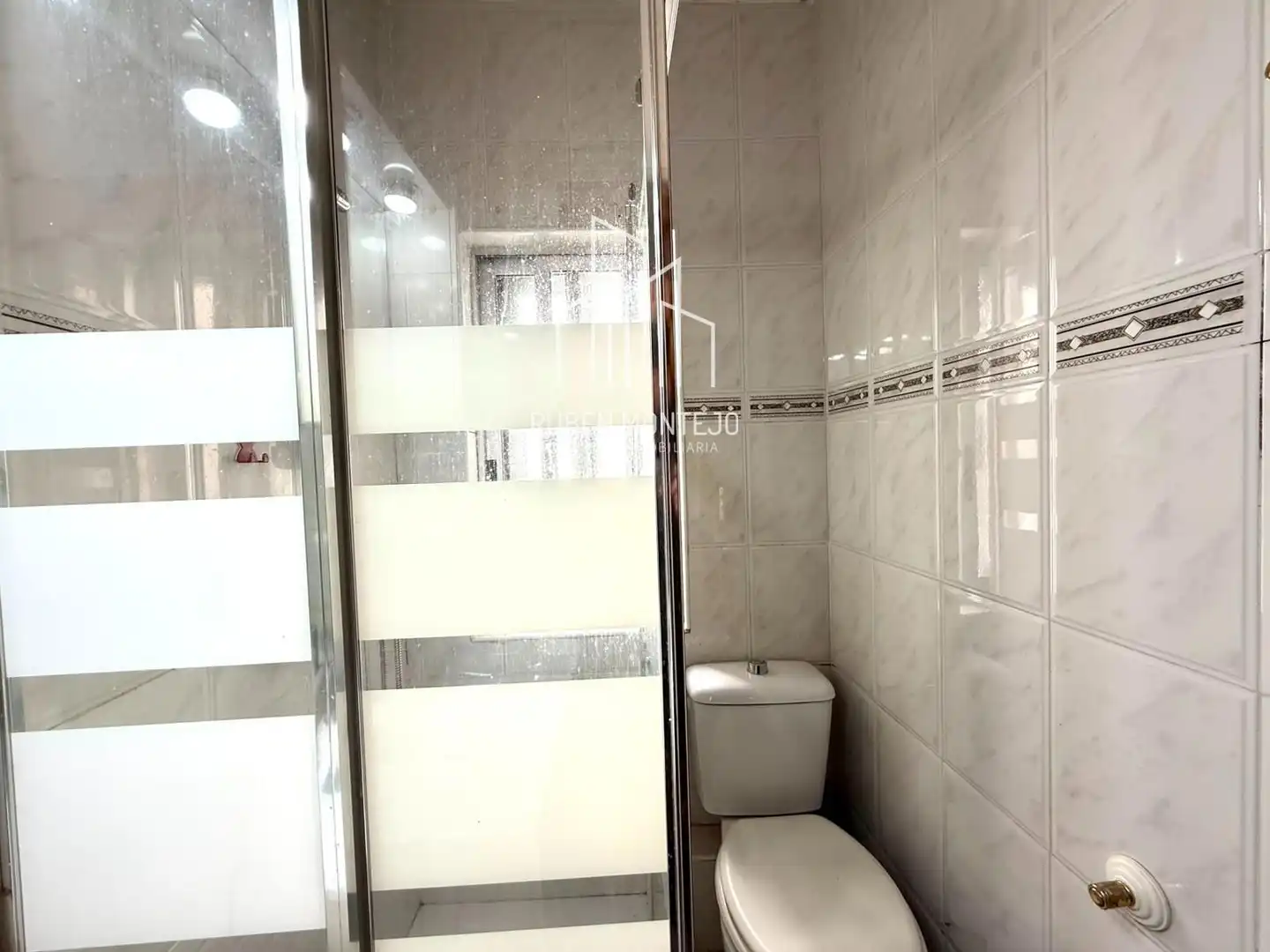 Baño de Piso de alquiler en Salamanca con Calefacción, Parquet y Terraza