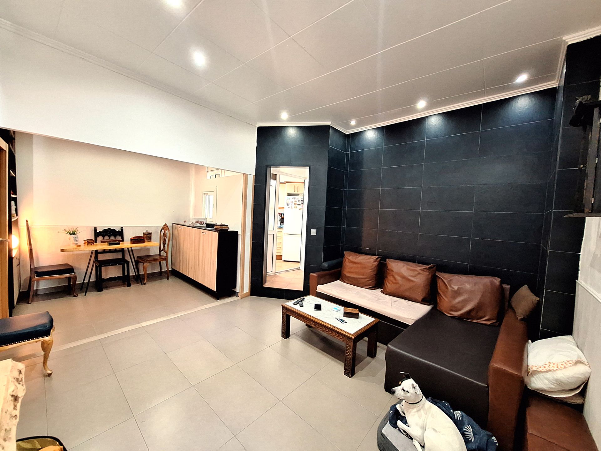 Sala d'estar de Planta baixa en venda en L'Hospitalet de Llobregat amb Aire condicionat, Calefacció i Forn