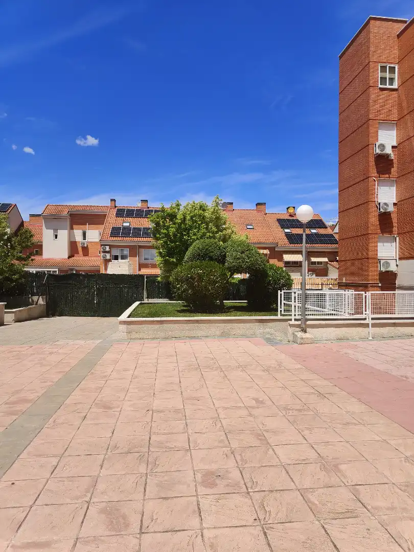 Exterior view of Flat for sale in Valdemoro  with Air Conditioner, Heating and Private garden