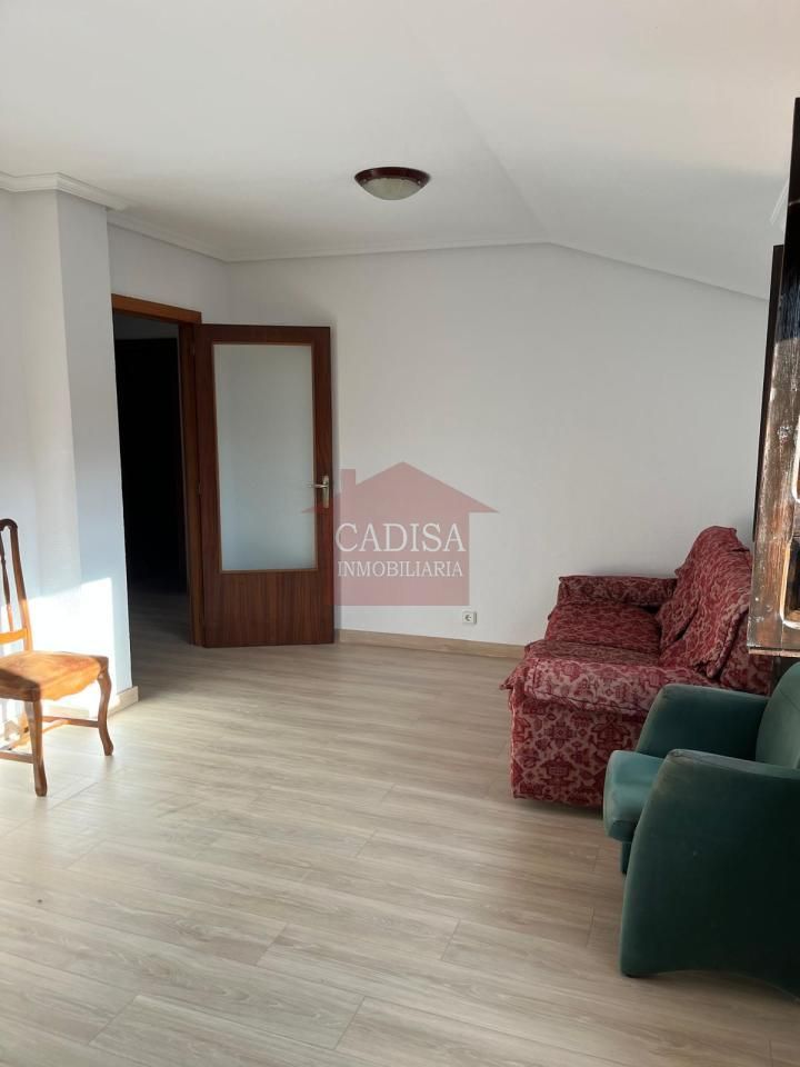 Sala d'estar de Pis en venda en Ledesma amb Calefacció i Balcó