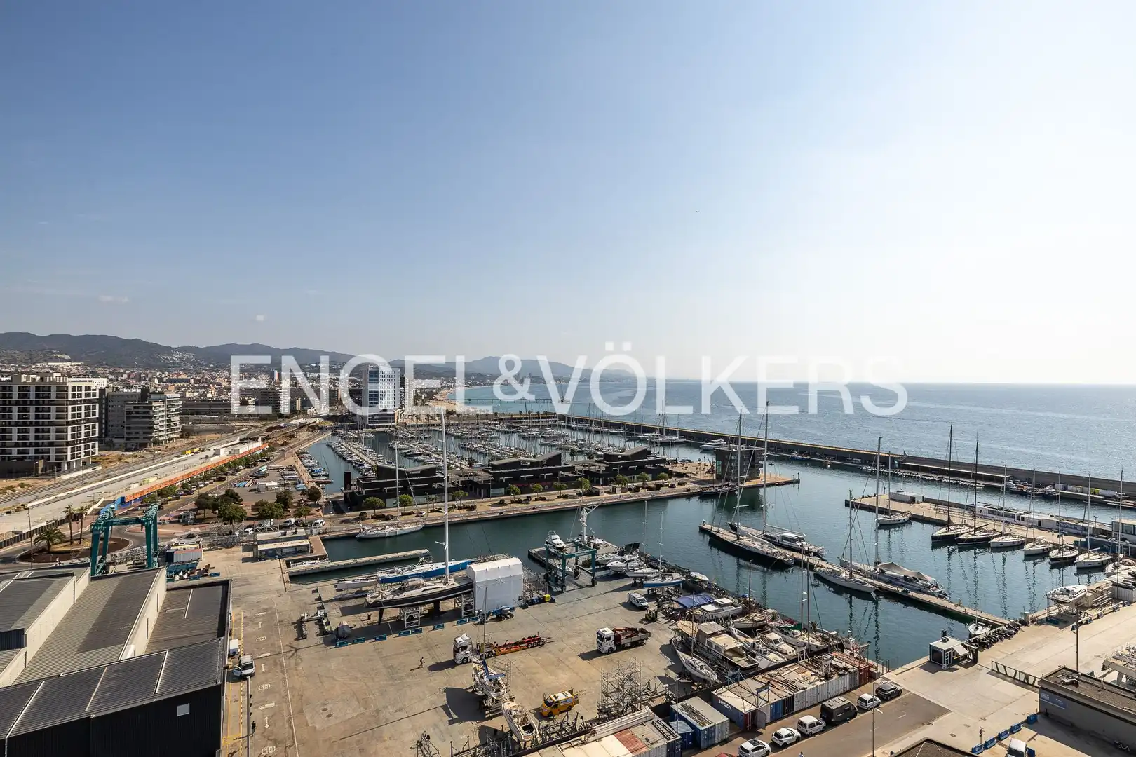 Penthouse mit Terrasse zum Verkauf in Port