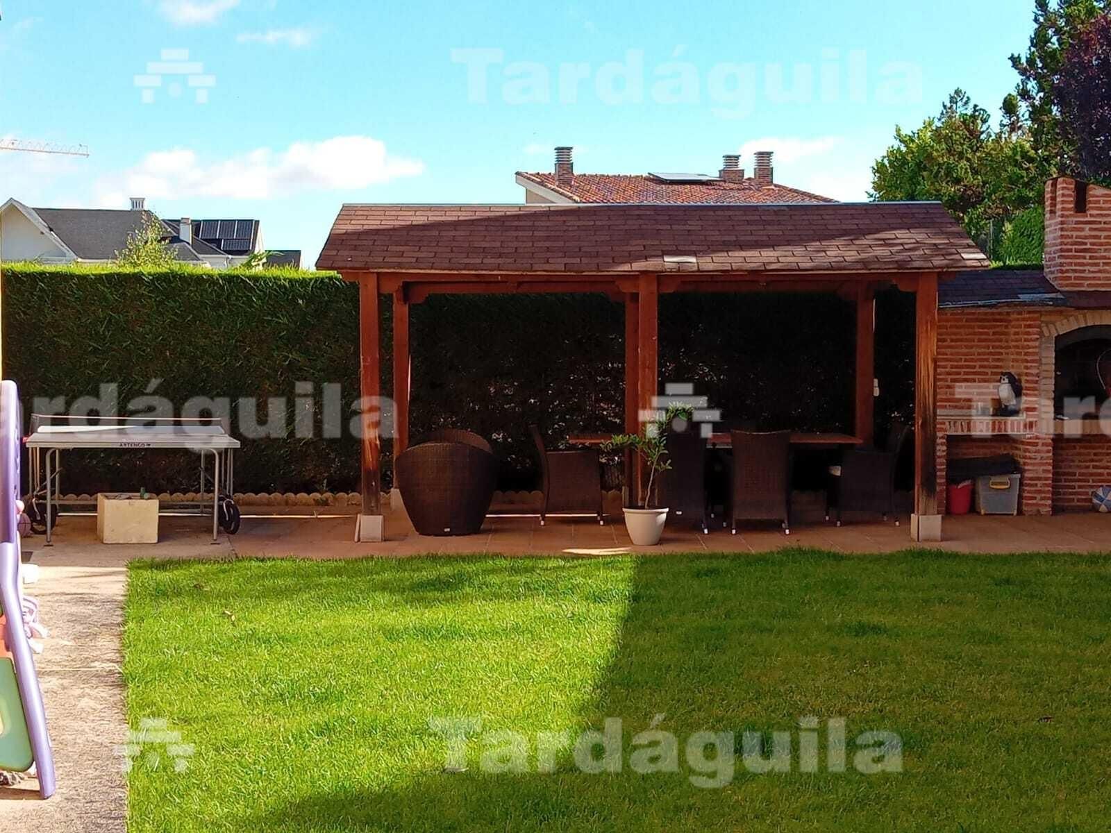 Jardí de Casa o xalet en venda en Carbajosa de la Sagrada amb Calefacció, Jardí privat i Terrassa