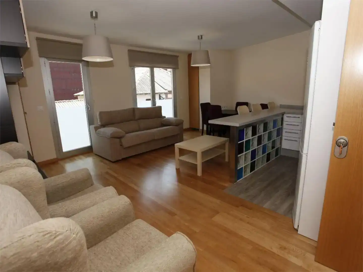 Sala d'estar de Apartament de lloguer en Cistierna amb Traster i Moblat