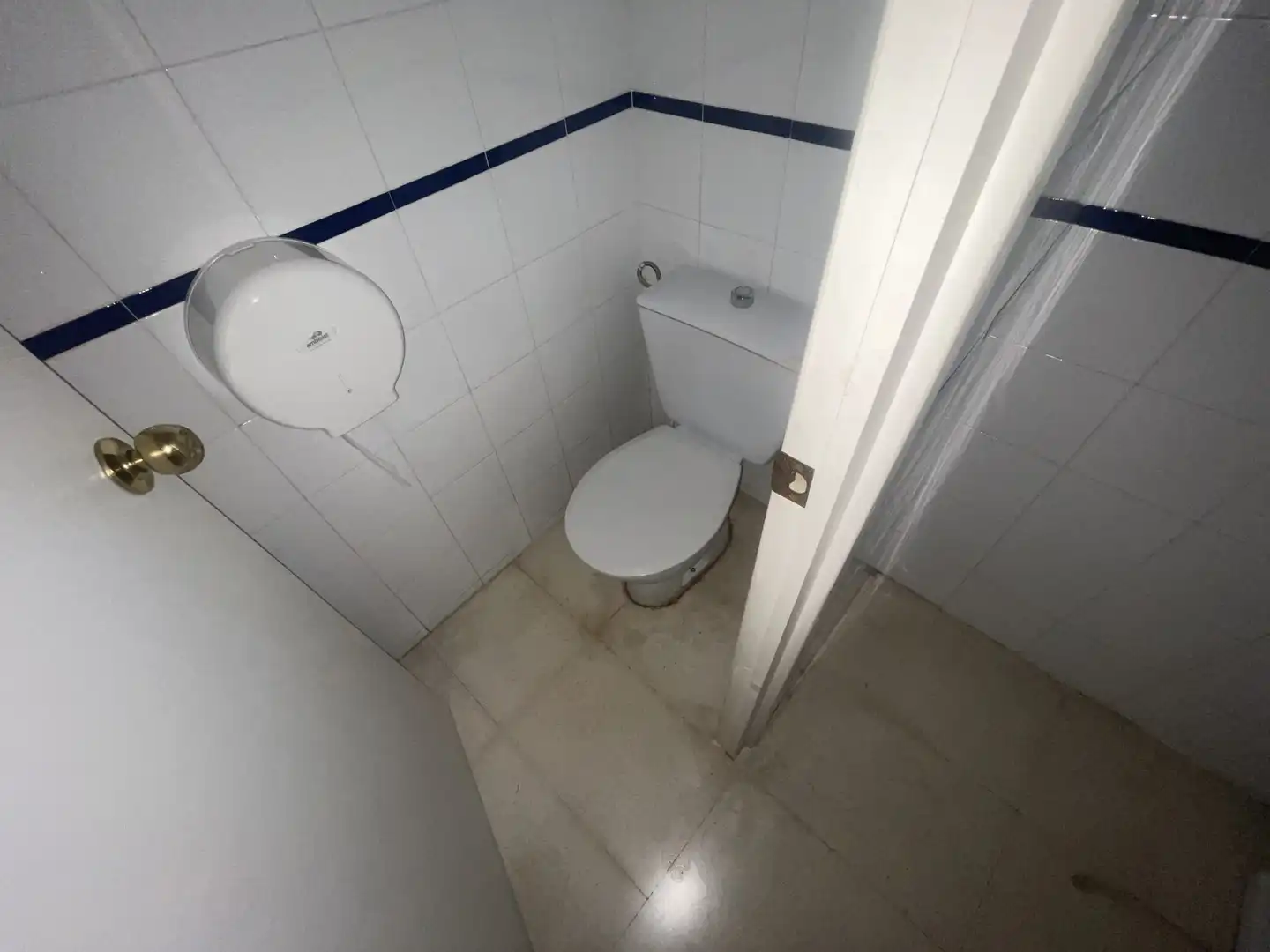 Baño de Local de alquiler en Sarrià de Ter