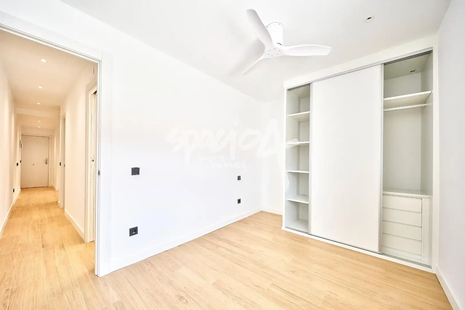 Schlafzimmer von Erdgeschoss zur Miete in Madrid mit Heizung und Alarm