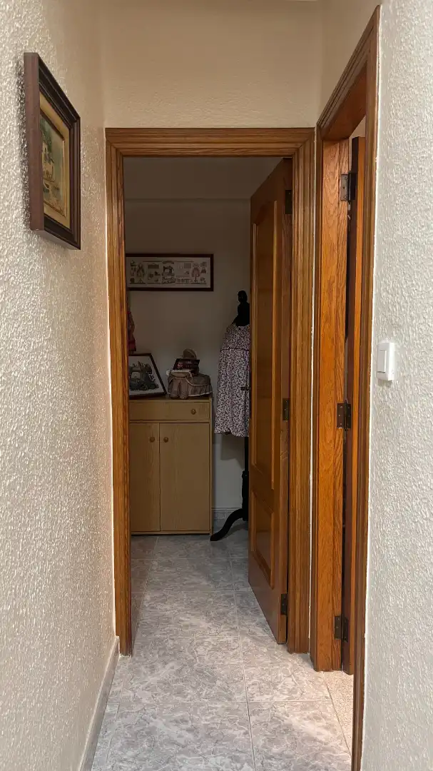 Flat for sale in Valencia  with Air Conditioner