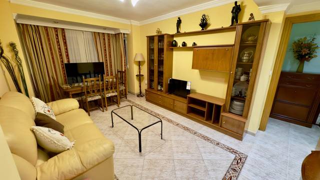 Piso en Alquiler en Calle LOPEZ SANCHO en Angustias - Chana - Encina