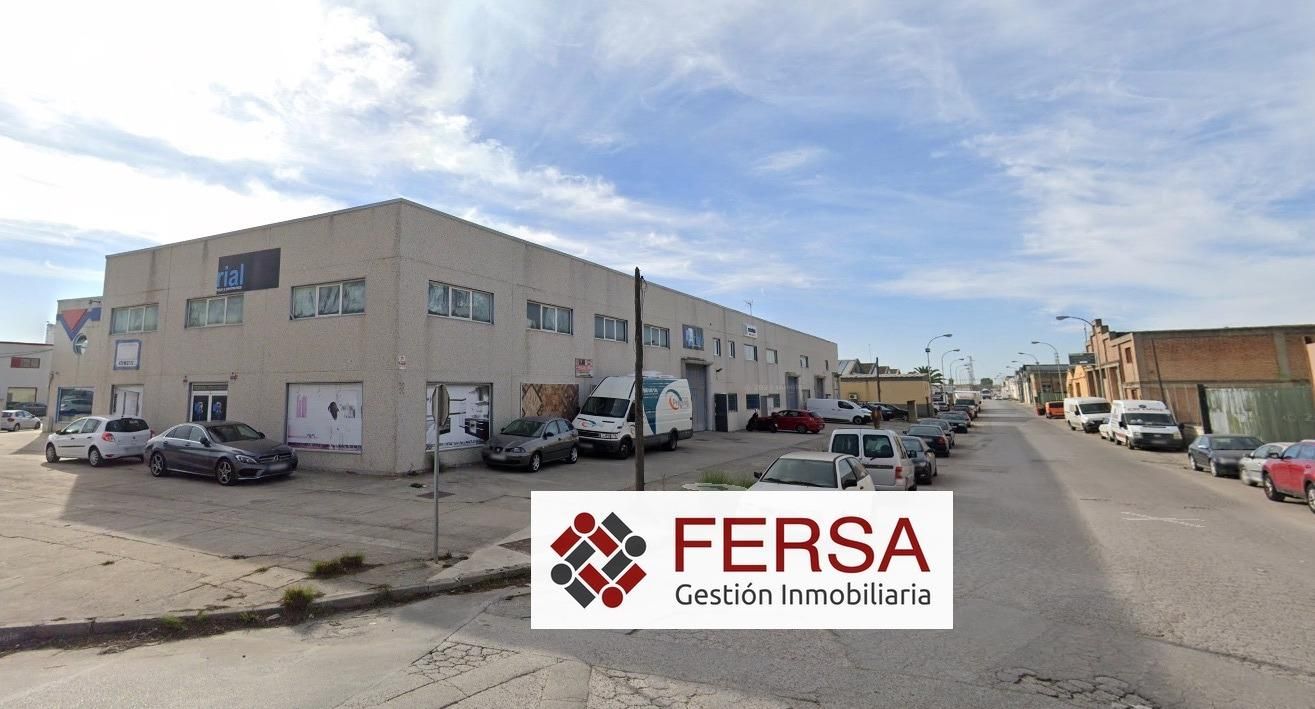 Vista exterior de Nau industrial de lloguer en El Puerto de Santa María