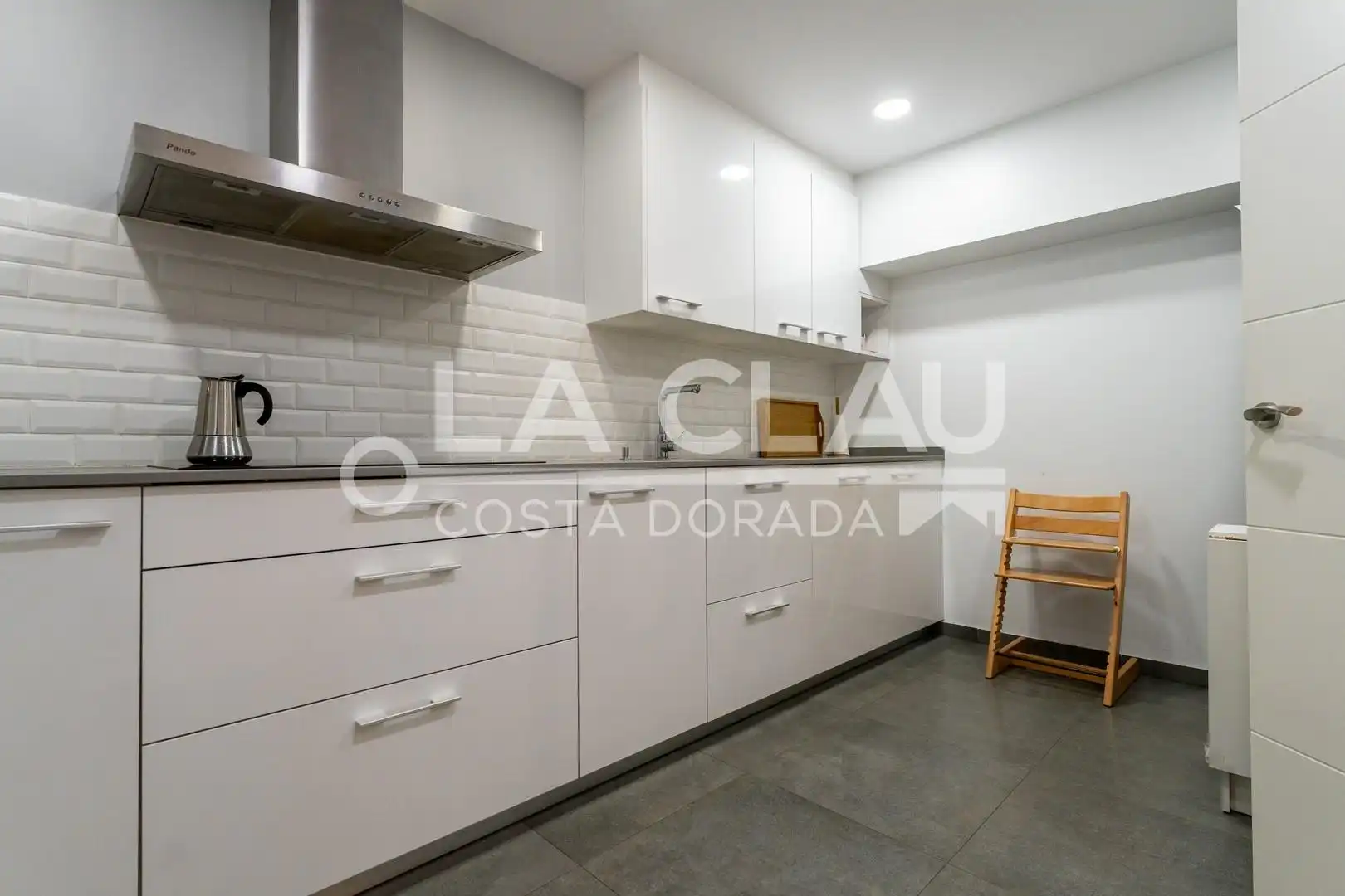 Kitchen of Flat for sale in Tarragona  with Heating, Oven and Microwave