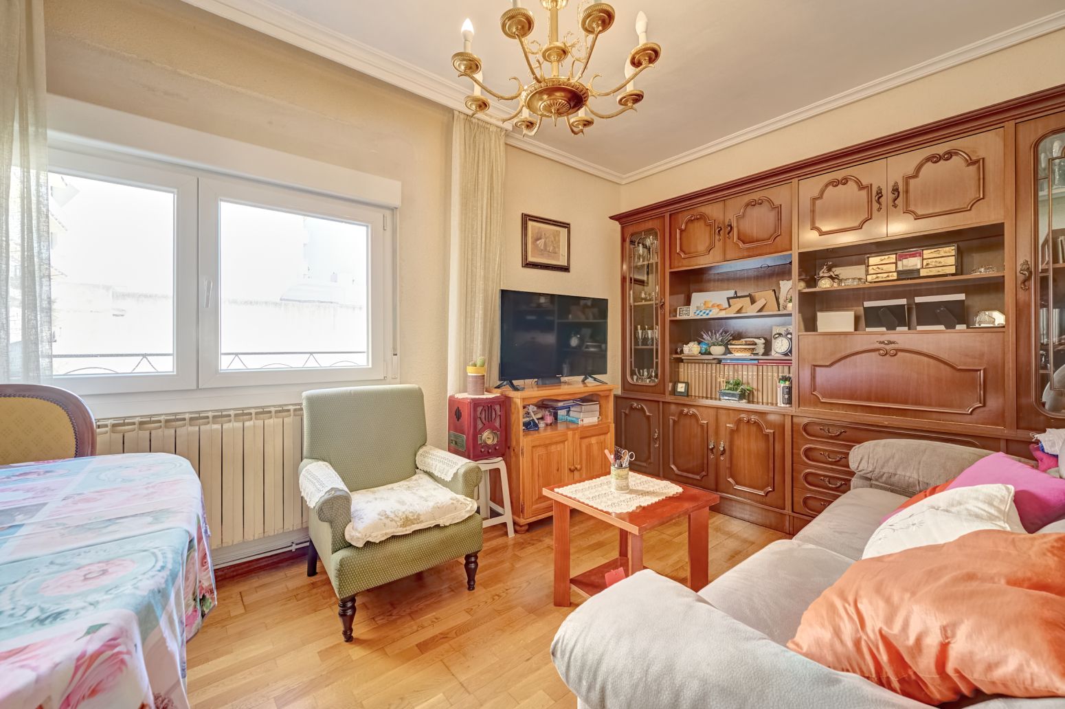 Living room of Flat for sale in  Pamplona / Iruña  with Heating