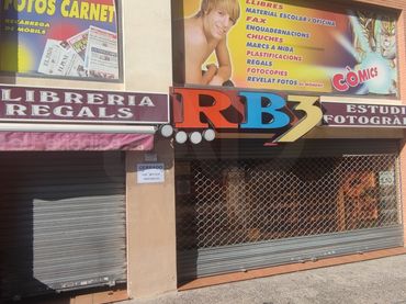 Locale commerciale in vendita a Calle Alberes 47 47