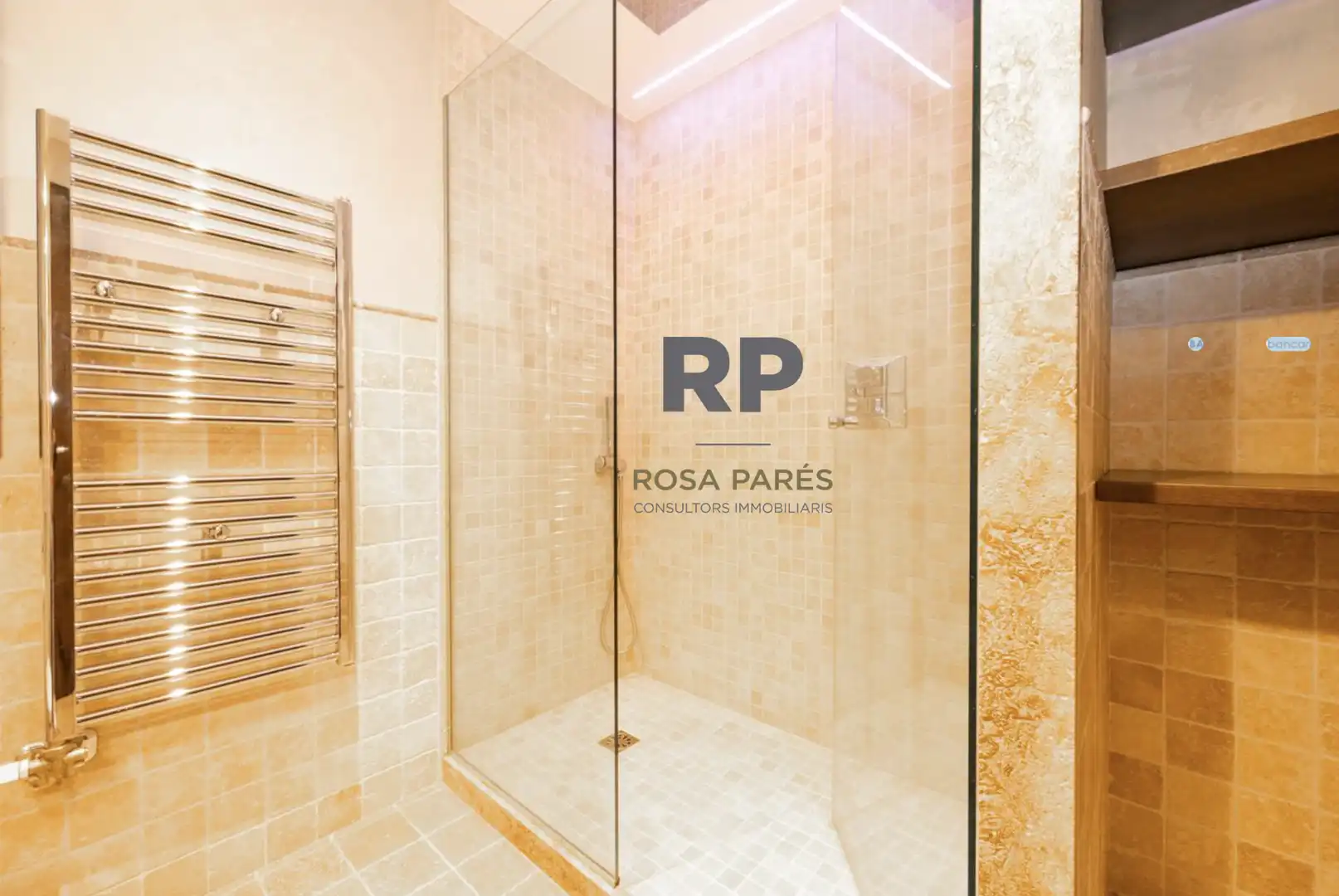 Bathroom of Duplexes for sale in Vic  with Air Conditioner, Heating and Terrace