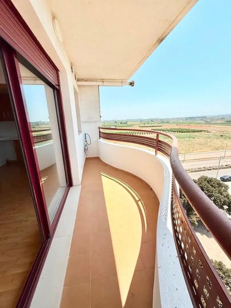 Balcony of Flat for rent in Silla  with Heating, Terrace and Balcony