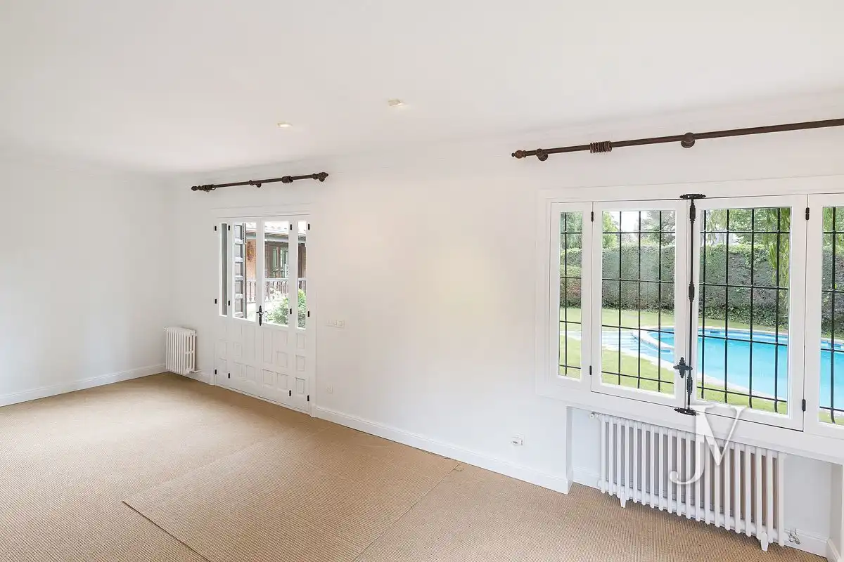 Living room of Houses for rent in Madrid  with Air Conditioner, Heating and Private garden