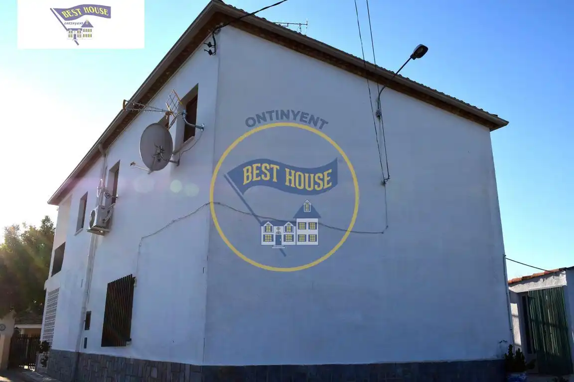 Vista exterior de Casa o chalet en venta en Ontinyent con Aire acondicionado, Jardín privado y Terraza