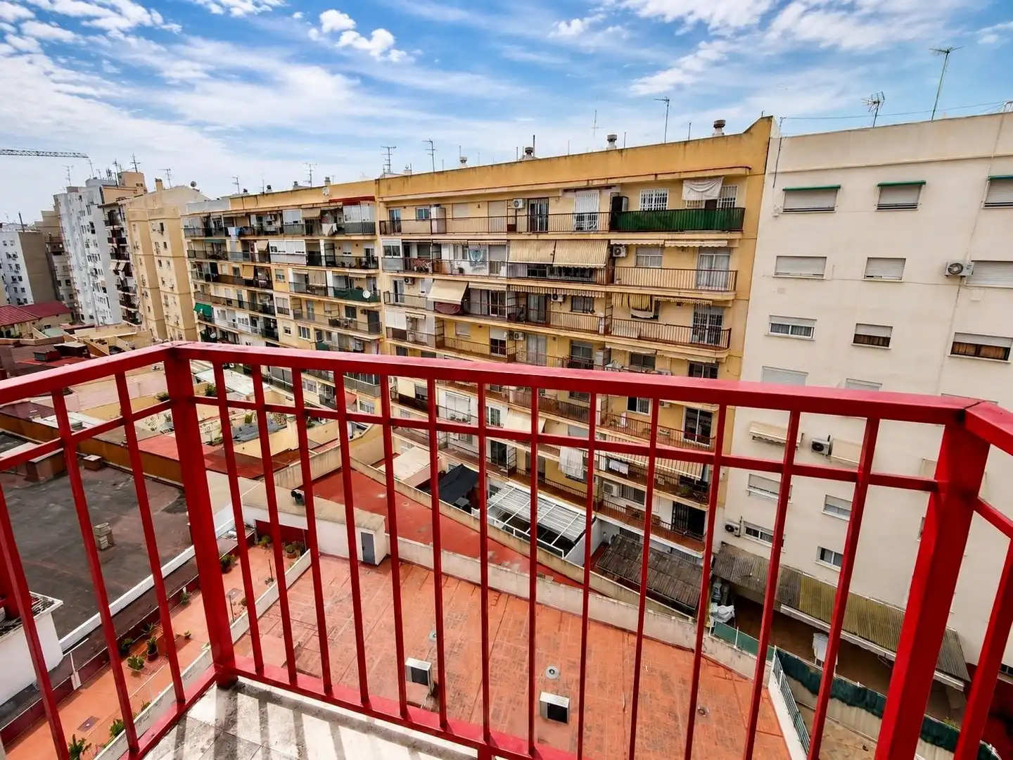 Vista exterior de Àtic de lloguer en Valencia amb Aire condicionat, Calefacció i Terrassa