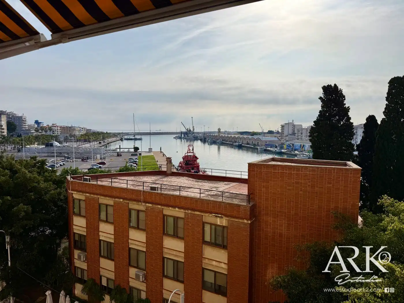 Habitación de Piso en venta en Gandia con Amueblado, Lavadora y Balcón