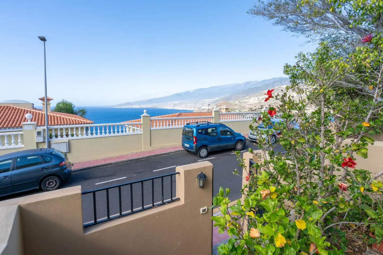 Vista exterior de Casa adosada en venta en El Rosario con Aire acondicionado, Jardín privado y Terraza