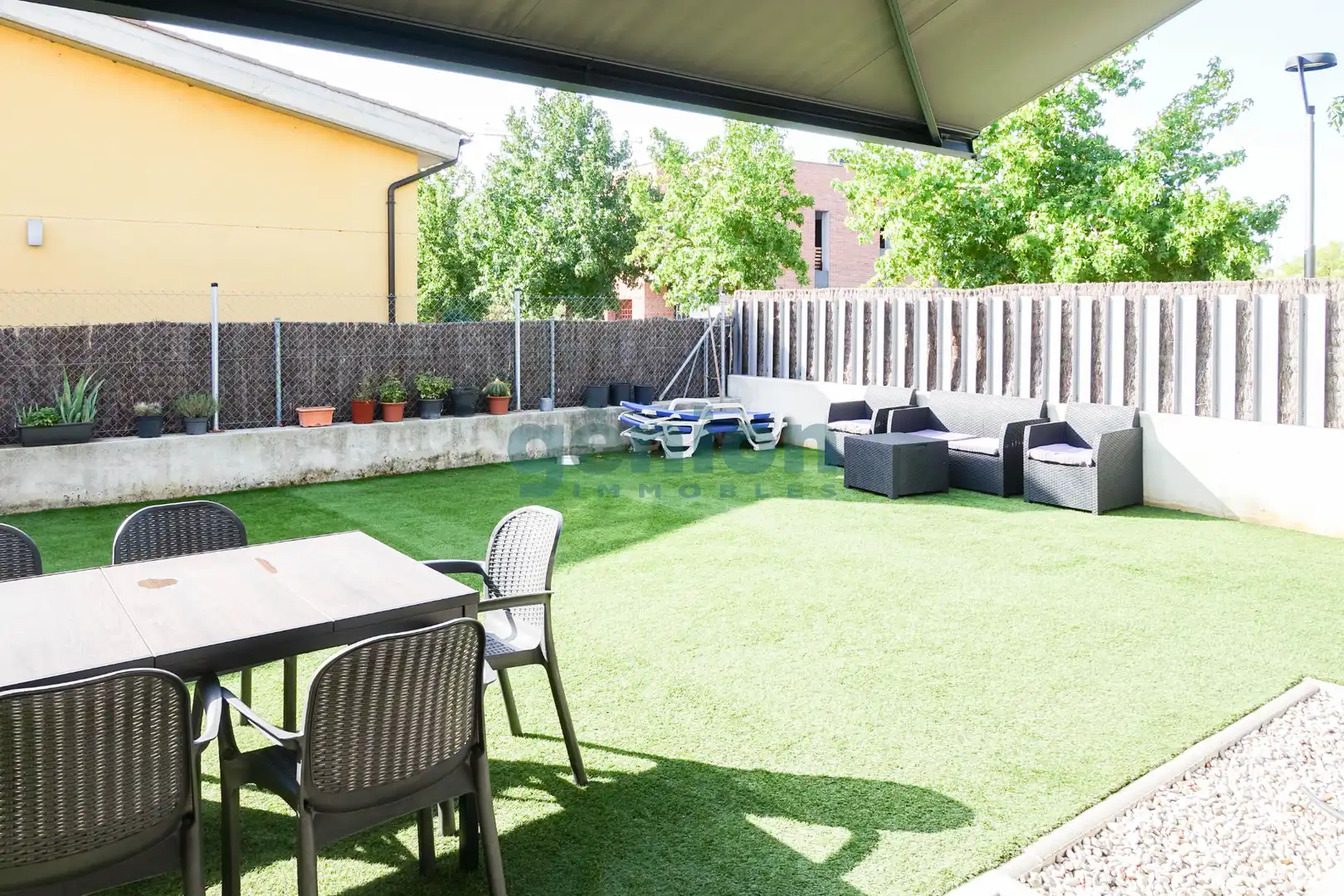 Terrassa de Casa o xalet en venda en Vilablareix amb Calefacció, Jardí privat i Parquet