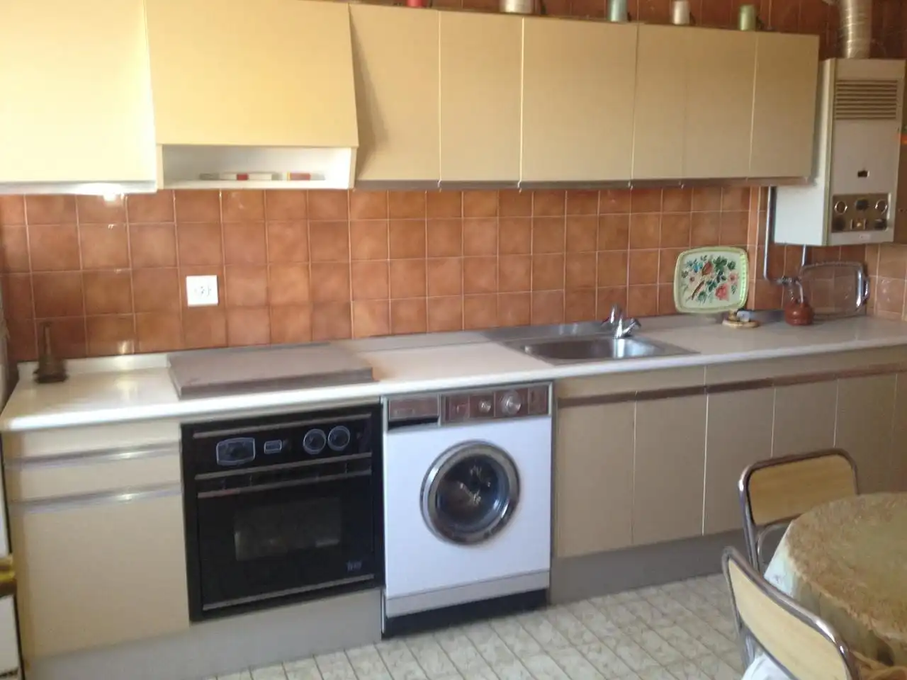 Cuina de Apartament en venda en Hospital de Órbigo amb Calefacció, Terrassa i Moblat