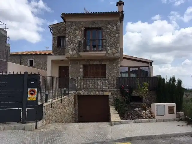 Vista exterior de Casa o chalet de alquiler en Lloseta con Aire acondicionado, Calefacción y Jardín privado