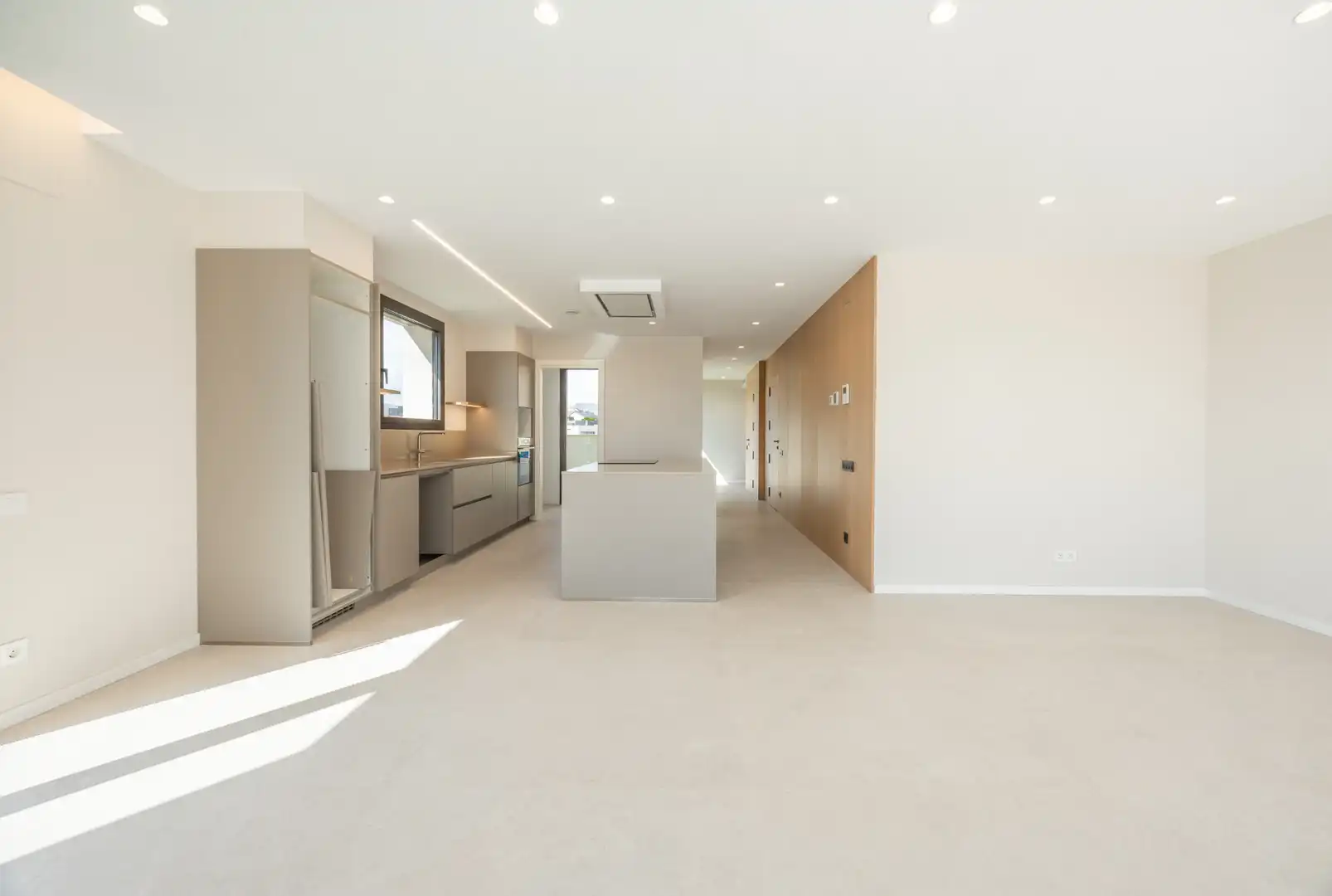 Neubau-Penthouse mit Aufzug zum Verkauf in Carrer Josep Maria Sert 2, imagen 3