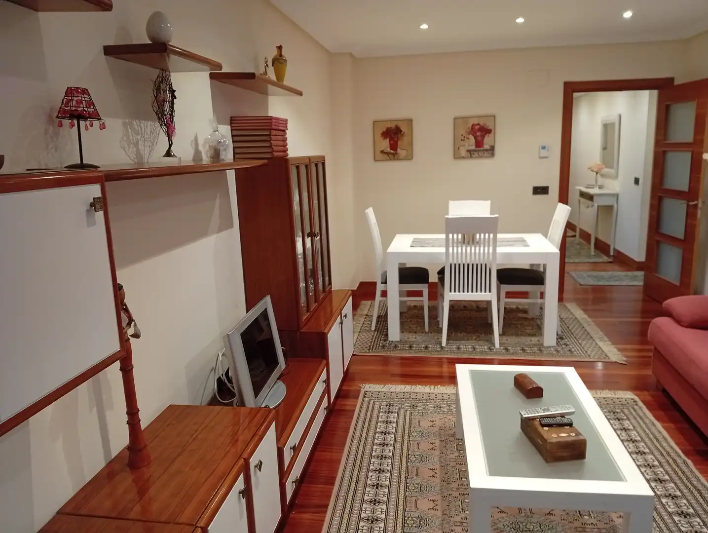 Comedor de Piso en venta en Portugalete con Calefacción, Trastero y Amueblado
