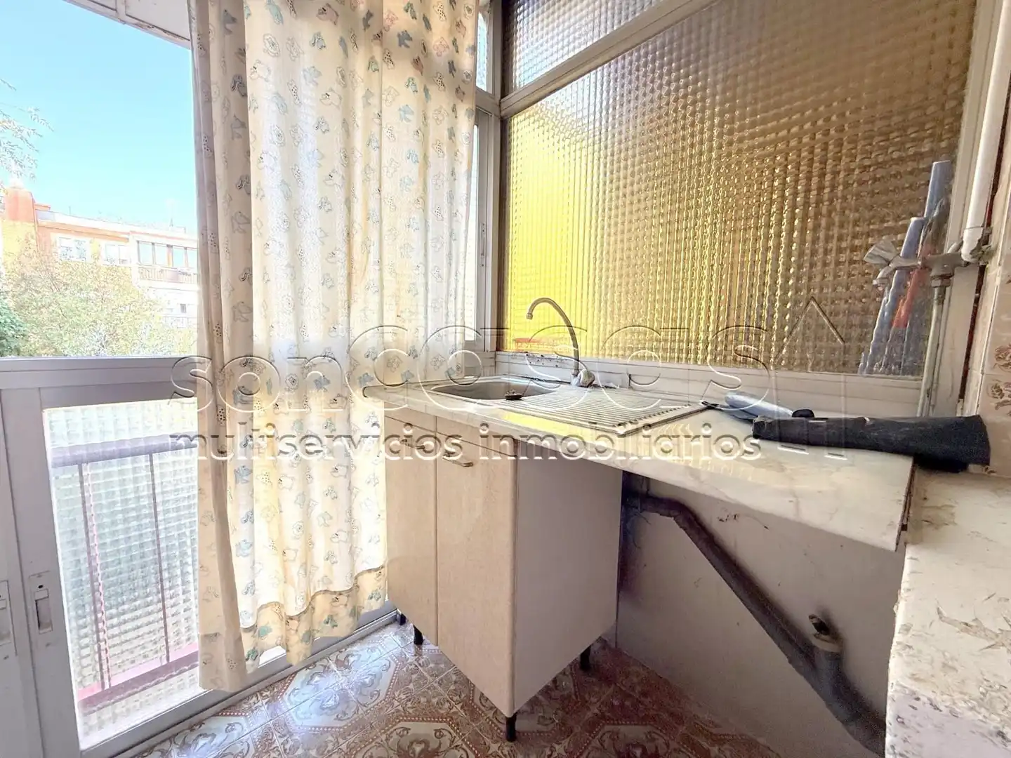 Cocina de Piso en venta en Madrid con Calefacción y Terraza