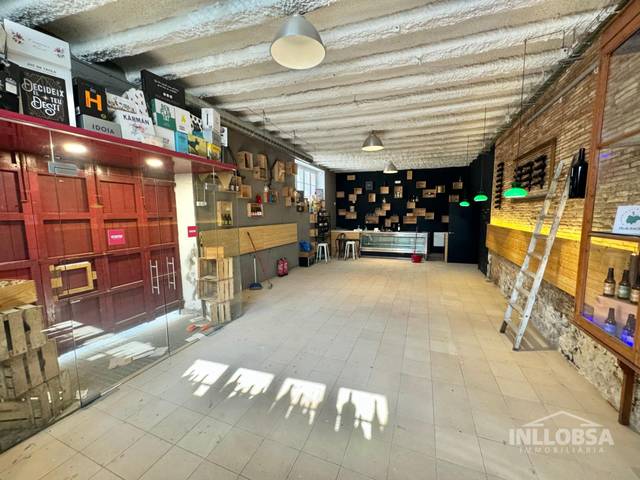 Local comercial en Alquiler en Carrer PUIGTERRÀ DE BAIX en Centre - Passeig i Rodalies
