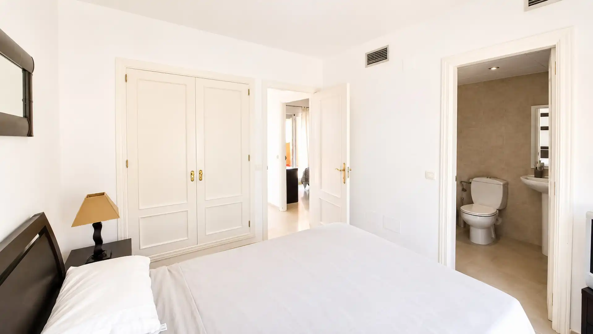 Habitación de Ático en venta en Casares con Aire acondicionado, Terraza y Piscina