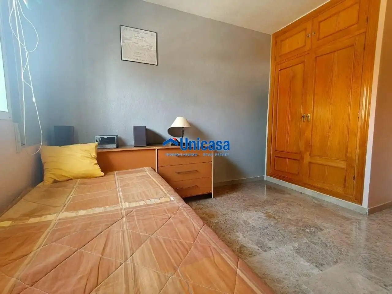 Habitación de Casa adosada en venta en Málaga