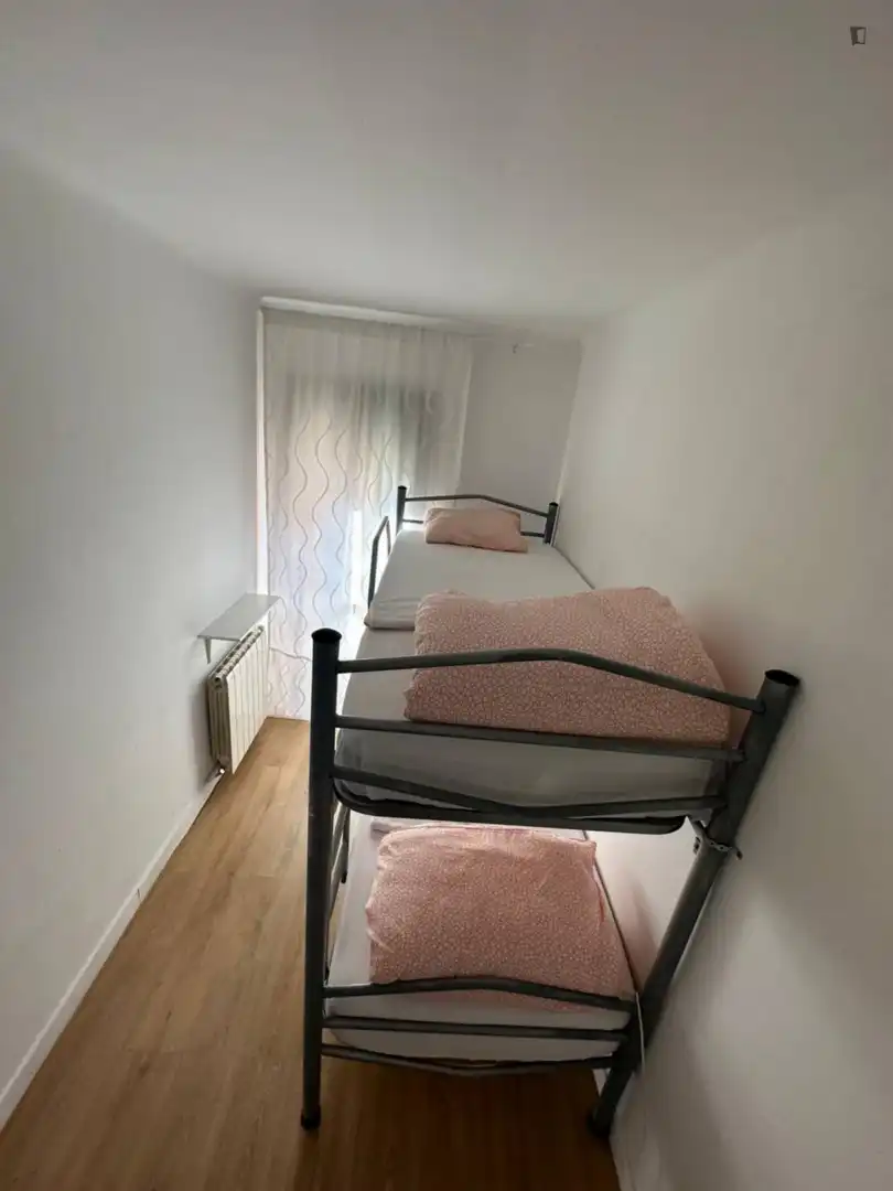 Schlafzimmer von Wohnungen zur untervermieten in Badalona mit Heizung, Möbliert und Internet