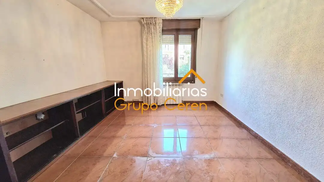 Vista exterior de Casa o chalet en venta en Santo Domingo de la Calzada con Calefacción, Jardín privado y Trastero