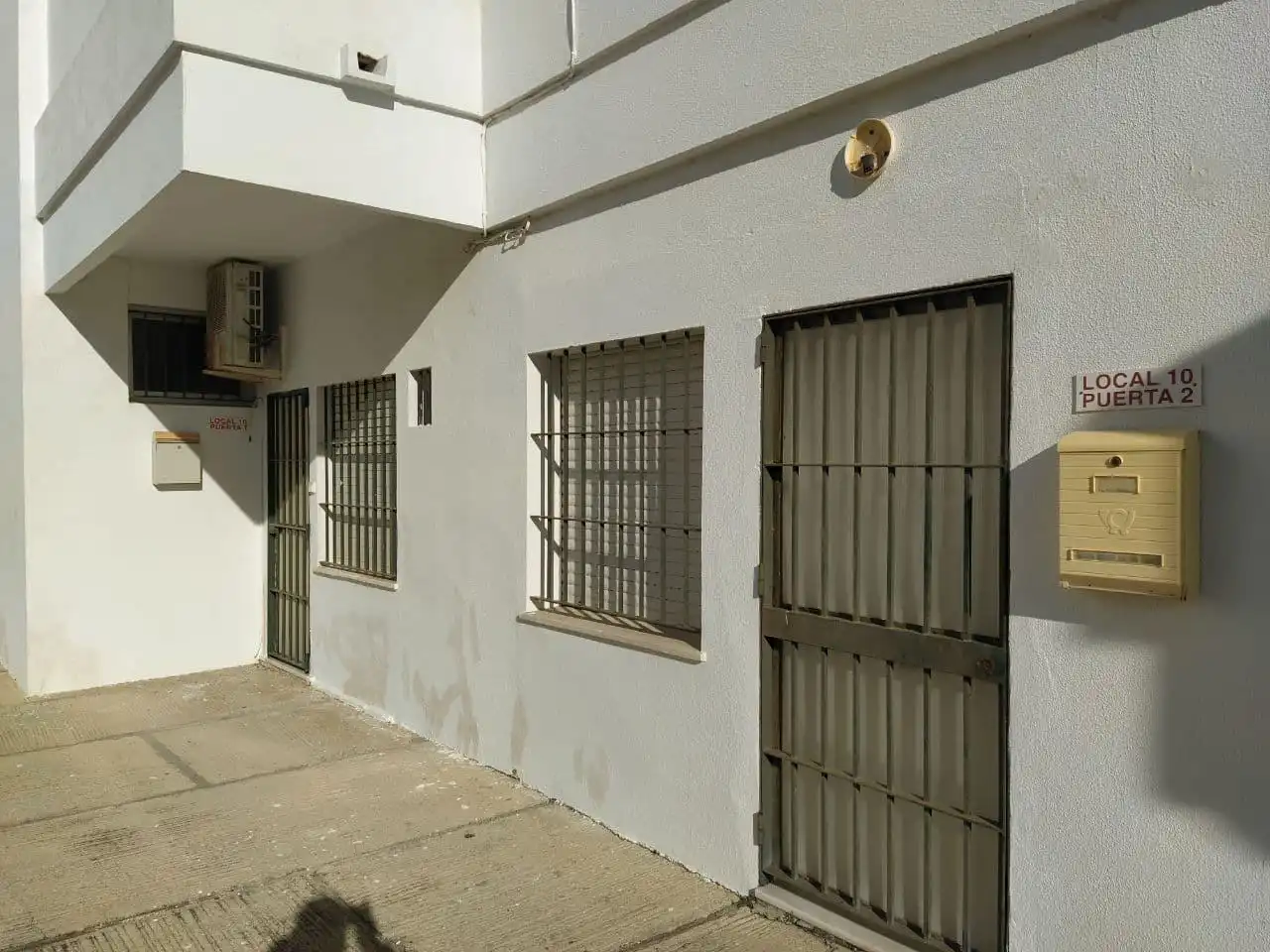 Vista exterior de Local en venta en El Puerto de Santa María