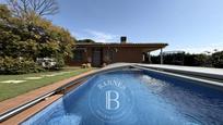 Exterior view of House or chalet for sale in Sant Vicenç de Montalt  with Air Conditioner, Heating and Storage room