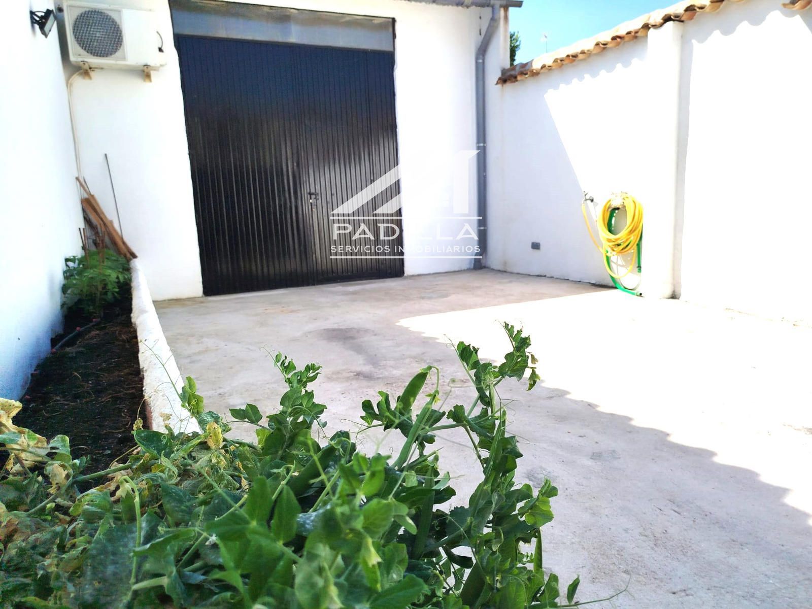 Jardí de Nau industrial en venda en Méntrida amb Calefacció i Alarma