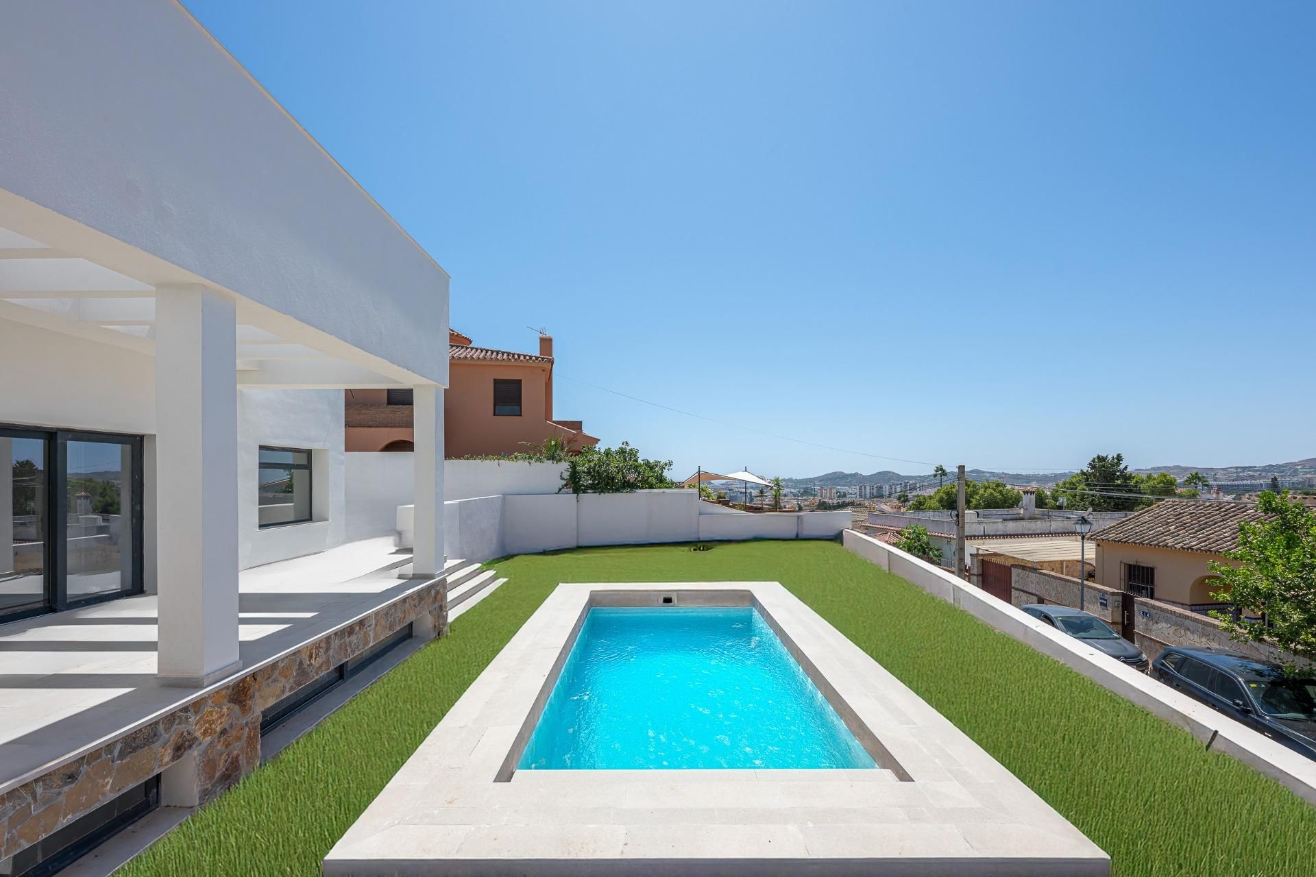 Piscina de Casa o xalet en venda en Mijas amb Aire condicionat, Calefacció i Jardí privat