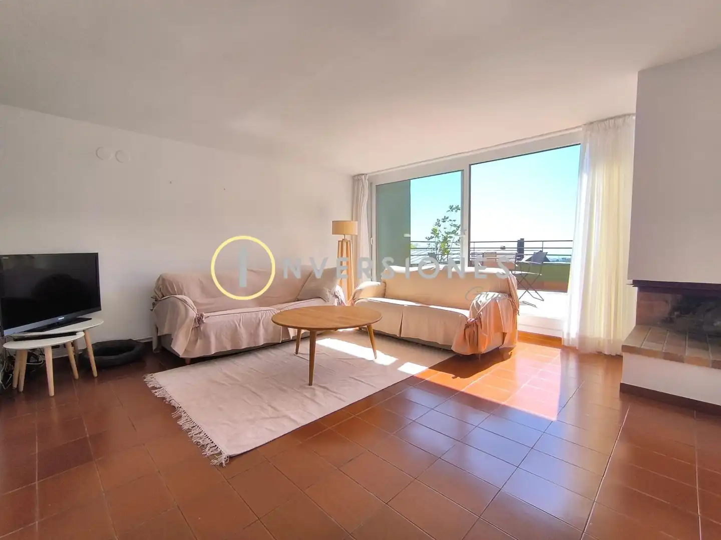 Living room of Detached homes for rent in Barcelona  with Terrace and Community pool