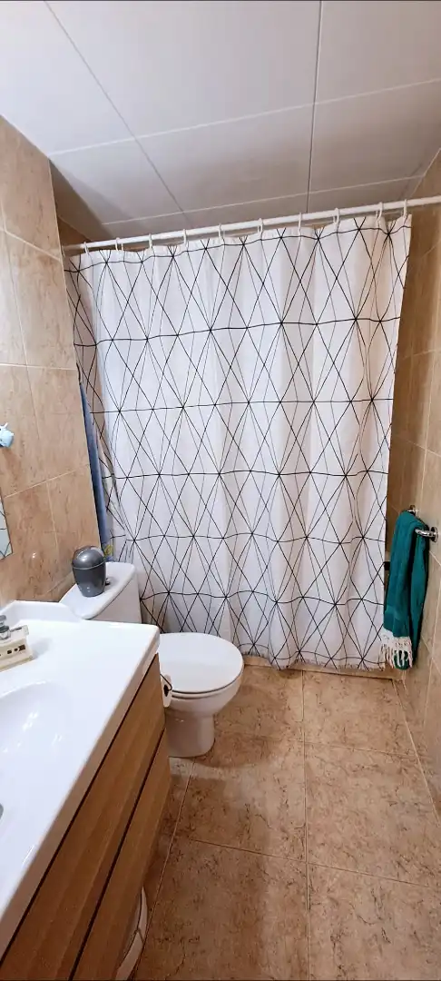 Baño de Dúplex en venta en Malgrat de Mar con Aire acondicionado, Terraza y Amueblado