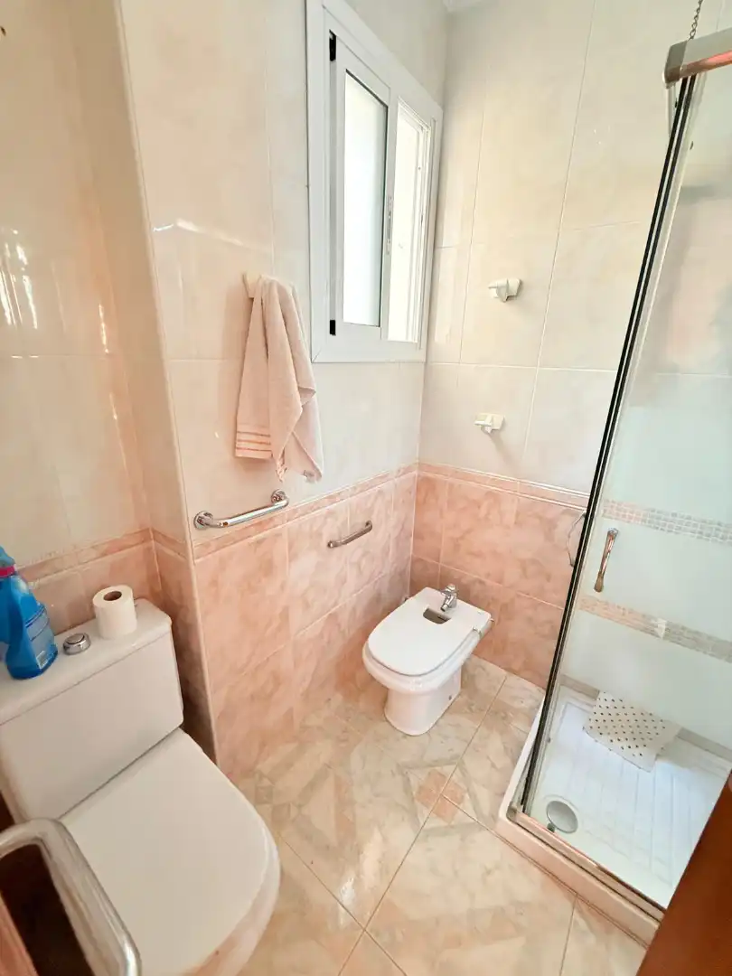 Bany de Casa o xalet en venda en Málaga amb Terrassa i Balcó